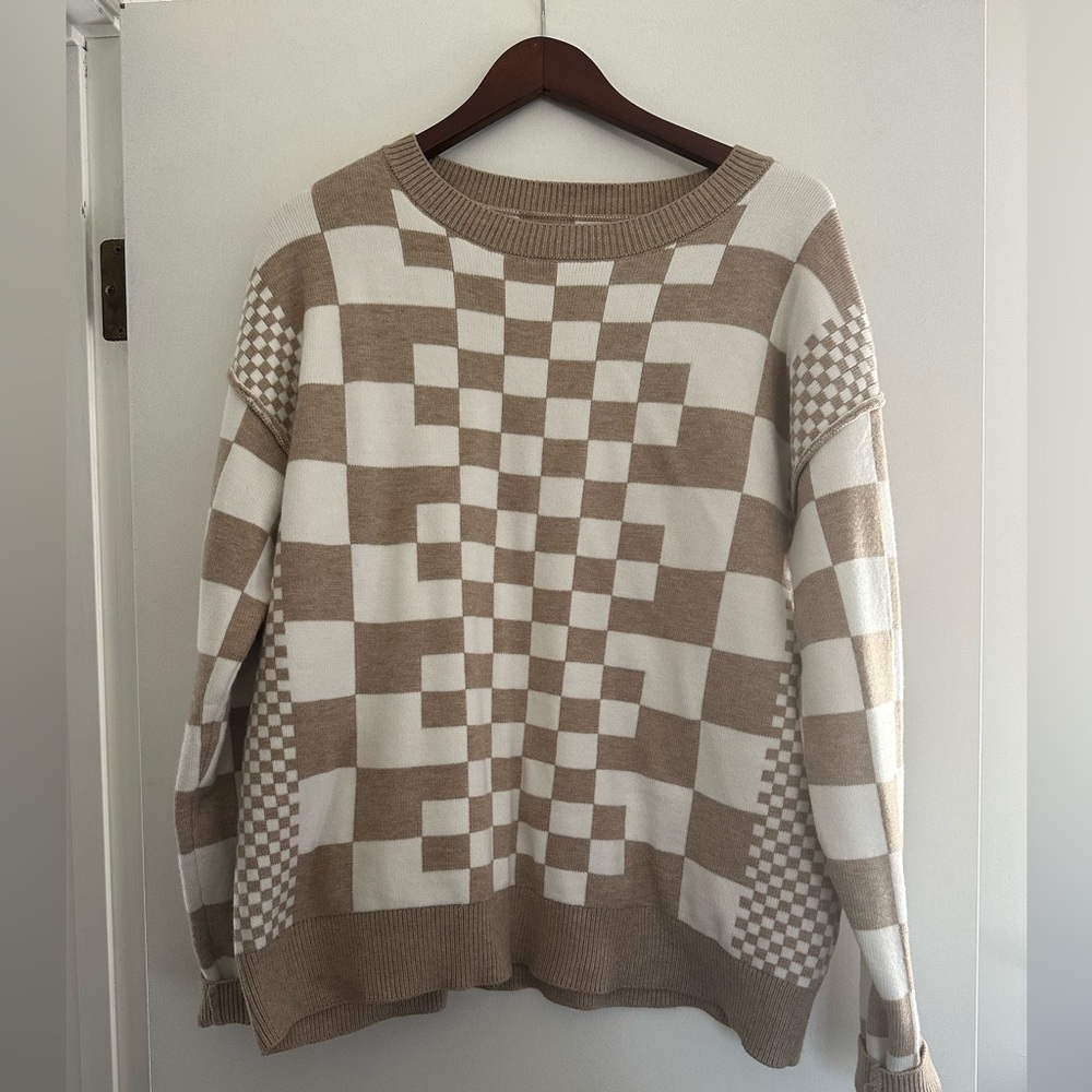 Boutique Checkered Round Neck Long Sleeve Sweater - Picture 2 of 4
